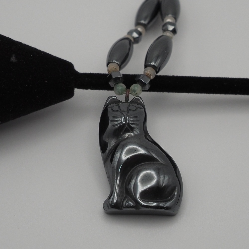 Vintage Hematite Beaded Necklace Carved Figural Pendant Kitty Black Cat Boho